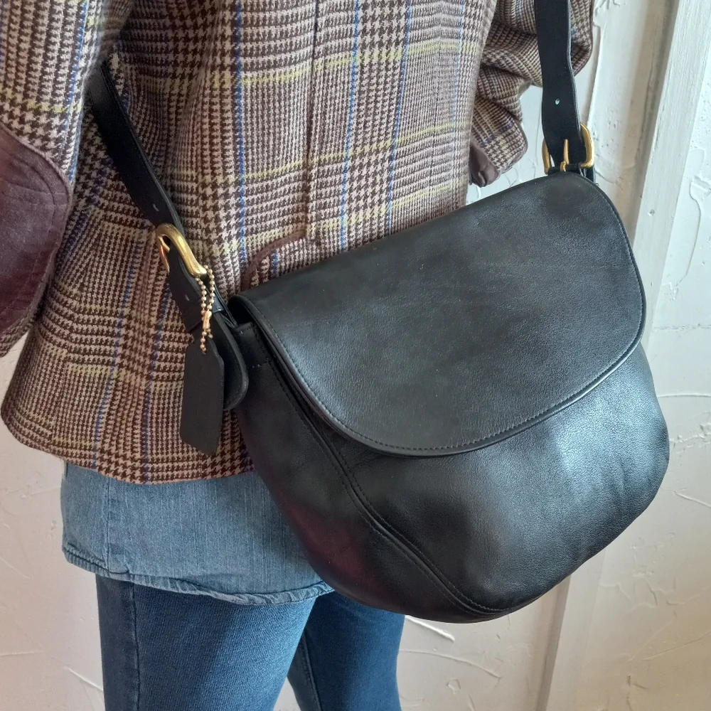 Coach Classics Collection: The Carlton Flap Bag In Black